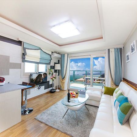 Geoje Haebaram Pension Екстериор снимка